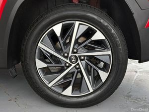 Hyundai Tucson 2WD Executive Plus - Image 3