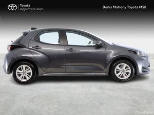 Toyota Yaris Hev Luna - Image 3