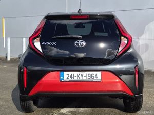 Toyota Aygo X 1.0 Design - Image 4