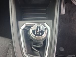 202 Renault Clio 1.0L Play Tce New Model... - Image 2