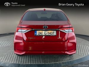 Toyota Corolla HYBRID LUNA SPORT SALOON - Image 4