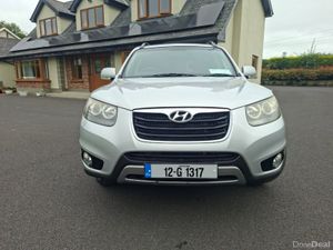 Hyundai Santa Fe 4WD 4DR - Image 2