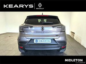 Renault Captur techno full hybrid E-Tech 160 Auto - Image 2