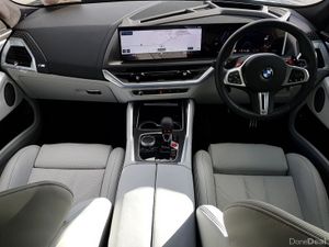 BMW XM 50e - Image 4