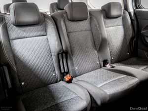 Peugeot Rifter E-Allure LWB 50kWh 135HP - 7 Seats - Image 4