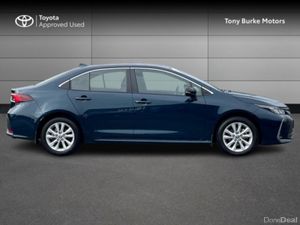 Toyota Corolla Saloon – LUNA- Save EUR 4,500 - Image 3