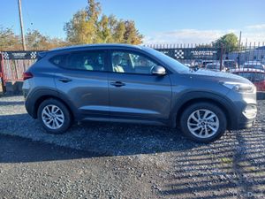 AUTOMATIC Hyundai Tucson 2016 Diesel - Image 2