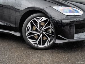 Hyundai IONIQ 6 PREMIUM - Image 2