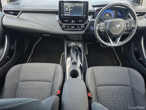 Toyota Corolla ** 1.8 HYBRID ** LUNA ** TRINITY MO - Image 2