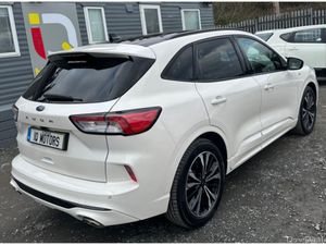 Ford Kuga ST-LINE X EDITION - Low mileage - Image 3