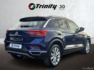 Volkswagen T-Roc ** STYLE DESIGN ** HUGE SPEC ** T - Image 3