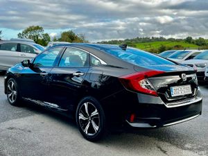Honda Civic 2020 - Image 2