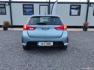 Toyota Auris 1.33 TERRA NG 4DR - Image 3