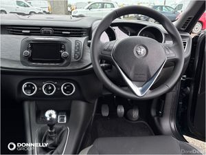 Alfa Romeo Giulietta 1.4 TB Super 5dr - Image 4