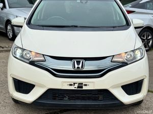 HONDA FIT 1.5L HYBRID AUTOMATIC 2015 69000KM ONLY - Image 2