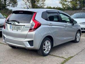HONDA FIT 1.5 HYBRID 2014 63000 KM ONLY 2 KEYS - Image 4