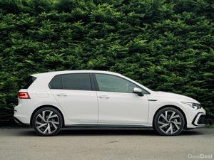Volkswagen Golf R-Line 2024 | Premium Sporty - Image 4