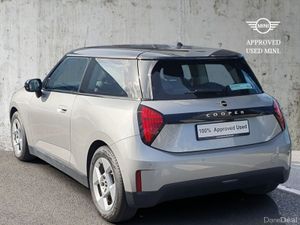 Mini Cooper Cooper E - Image 3