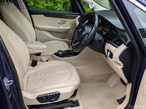 SPOTLESS LOW MILEAGE BMW 218D LUXURY, 2018 - Image 3