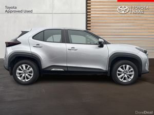 Toyota Yaris Cross *SAVE €4,600!* YARIS CROSS LUNA - Image 3