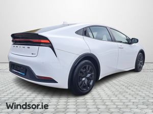 Toyota Prius HYBRID AUTO X - Image 3