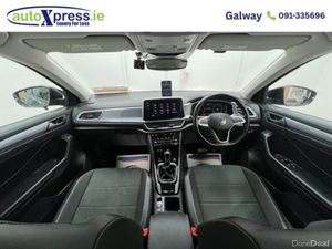 Volkswagen T-Roc 2.0 TDI STYLE, Low mileage, Autom - Image 2