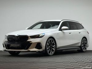 BMW 5-Series 530E M SPORT TOURING - Image 3