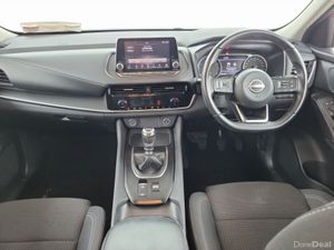 Nissan Qashqai 1.3 PET MILD HYBRID SV - Image 4