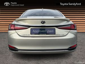Lexus ES DYNAMIC HYBRID AUTOMATIC // LEATHER HEATE - Image 4
