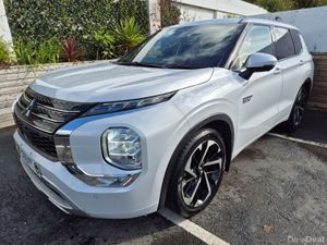 Mitsubishi Outlander 2.4 PHEV / EXCEED TOP SPEC WI - Image 3