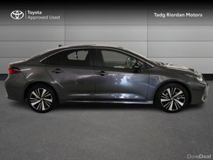 Toyota Corolla LUNA SPORT SALOON - Image 3