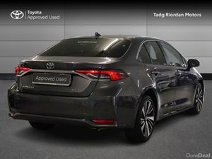 Toyota Corolla LUNA SPORT SALOON - Image 2