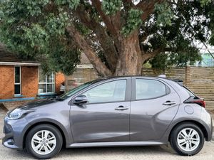 2024 Toyota Yaris ONE OWNER//IRISH CAR - Image 3