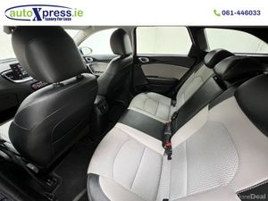 Kia Ceed 1.6 PHEV, Reversing camera, Automatic - Image 4