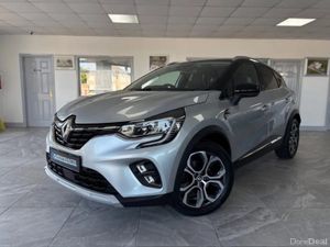 2023 (232) Renault Captur Techno Plug In Hybrid - Image 2