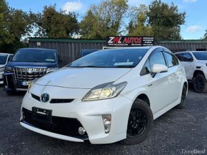 15 TOYOTA PRIUS HYBRID 1.8 - Image 3