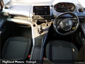 Peugeot Rifter 1.5 BlueHDi 100BHP Allure - Image 2