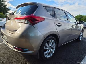Toyota Auris 2016 1.4L Diesel Manual - Image 3