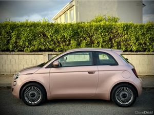 Fiat 500e 42 kWh | Only 1,600 km | Like new. - Image 3