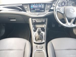 Opel Astra 1.2 Turbo 145PS 6 Speed Elite - Image 4