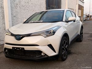 TOYOTA C-HR 2019 SELF CHARGING HYBRID TOP SPEC - Image 4