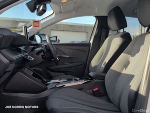 Peugeot 208 ALLURE 1.2 MHEV EDCT 4DR A - Image 4