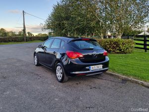 Opel Astra Diesel (JUST PASSED NCT TEST)!!! - Image 4