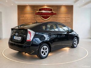 2013 Toyota Prius Hybrid G Top Leather Spec - Image 3