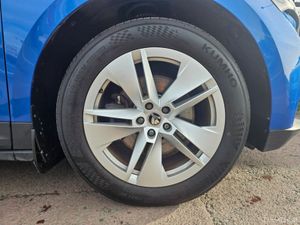Skoda Enyaq 60 IV 5DR, FULL EV, UP TO 385 KM RANGE - Image 4
