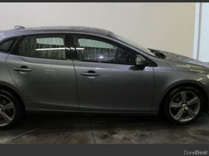 Volvo V40 2017 2.0 TDI Full leather ! - Image 3
