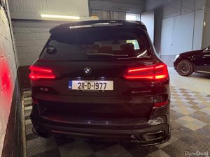 211 BMW X5 X-Drive 30D M-Sport / M Performance - Image 4