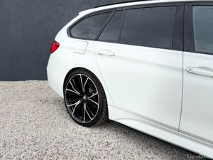 BMW 320i Touring 2.0 M Sport Automatic 2017 - Image 4