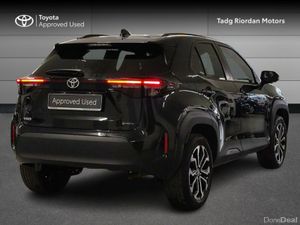 Toyota Yaris Cross LUNA SPORT BI TONE - Image 2