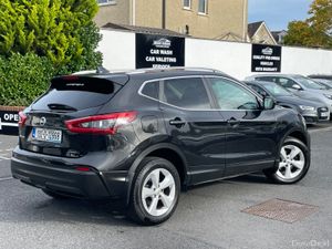 Nissan Qashqai 2019 1.3 Petrol Manual - Image 4